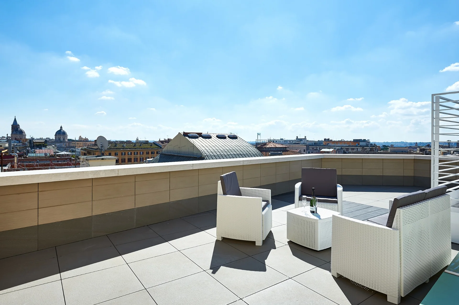 Terrazza panoramica privata dell’Attico delle Cupole a Roma